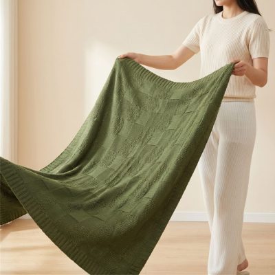 Creative Deco HAMPTON Throw Blanket – Luxury Soft – 160cm x 135cm - GREEN